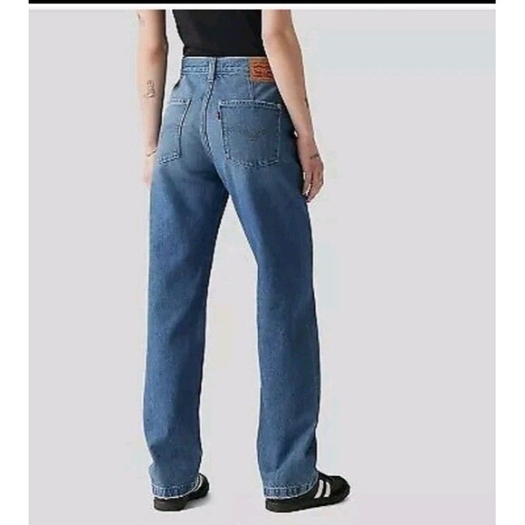 Levi's Women's Mid-Rise 94's Baggy Straight Leg Jeans -30" X31"  NWT - Picture 2 of 8